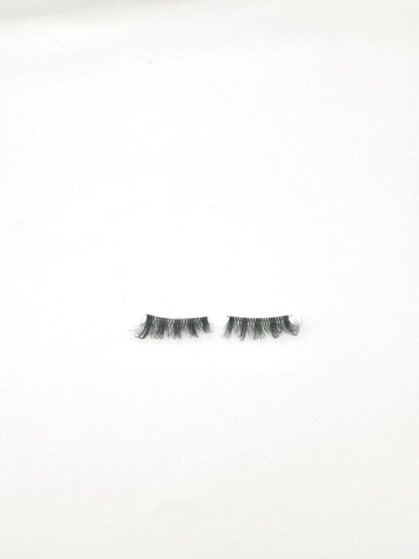 NEW YORK LASHES - Image 3